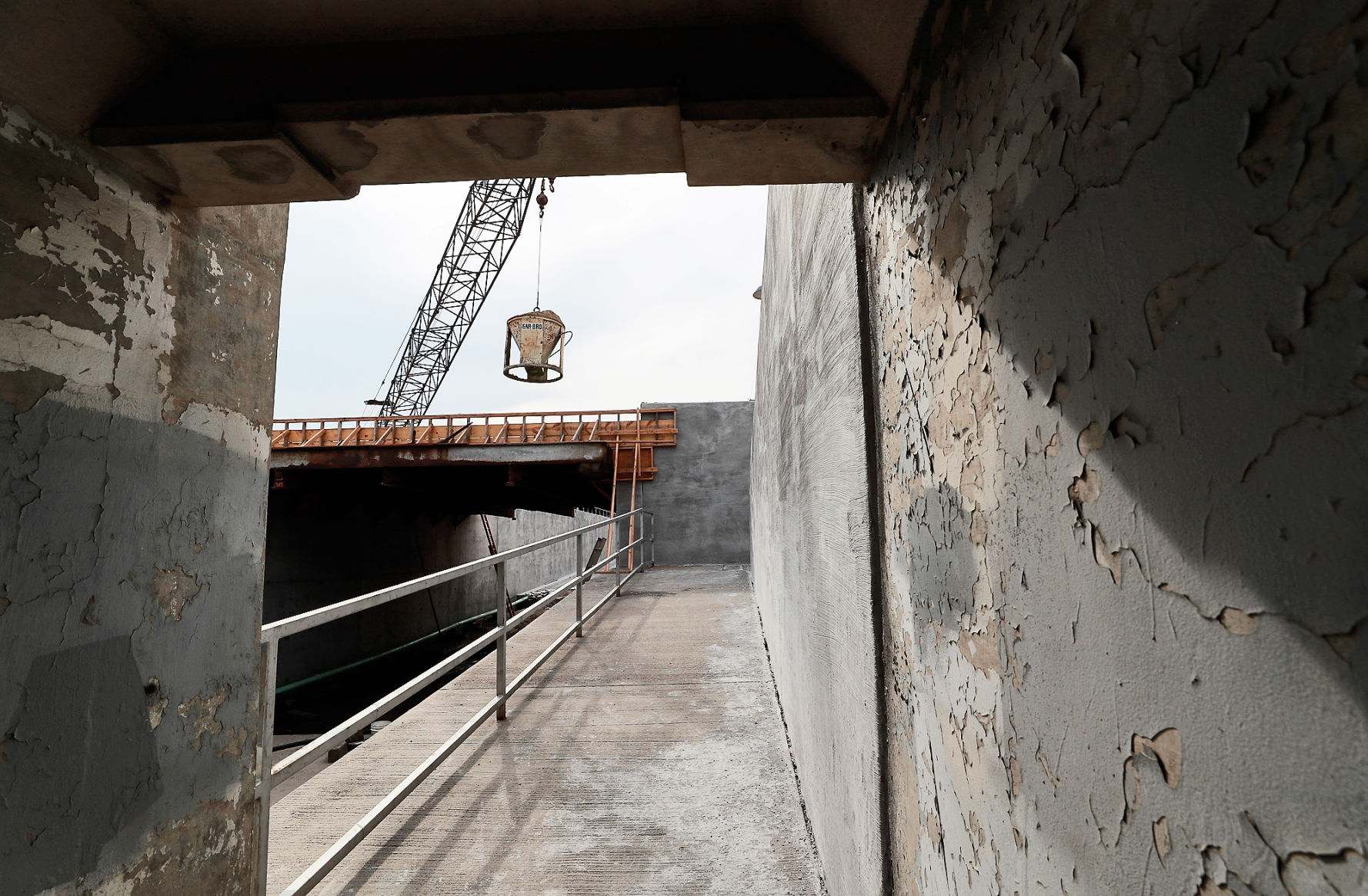 091719_SycamoreUnderpass001_bjs.JPG